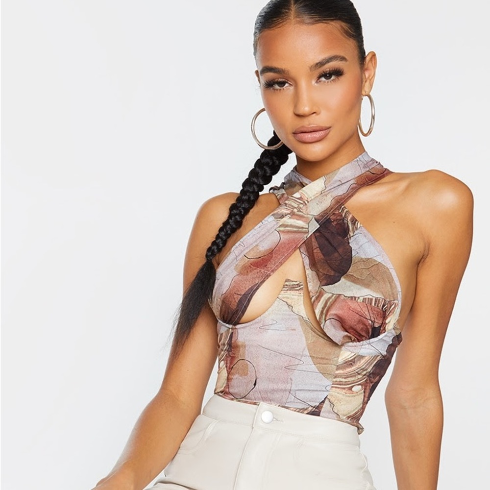 PRETTYLITTLETHING CROSS OVER TOP